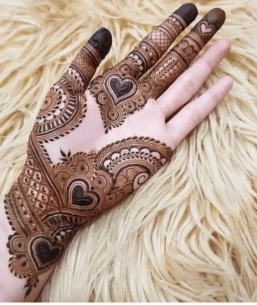 Mehndi Design with Hearts