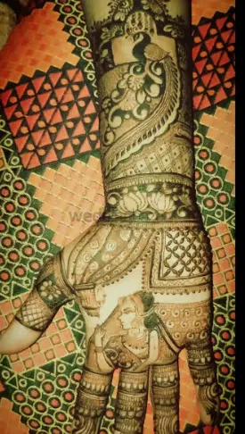 Full Hand Mehndi Design with Figures