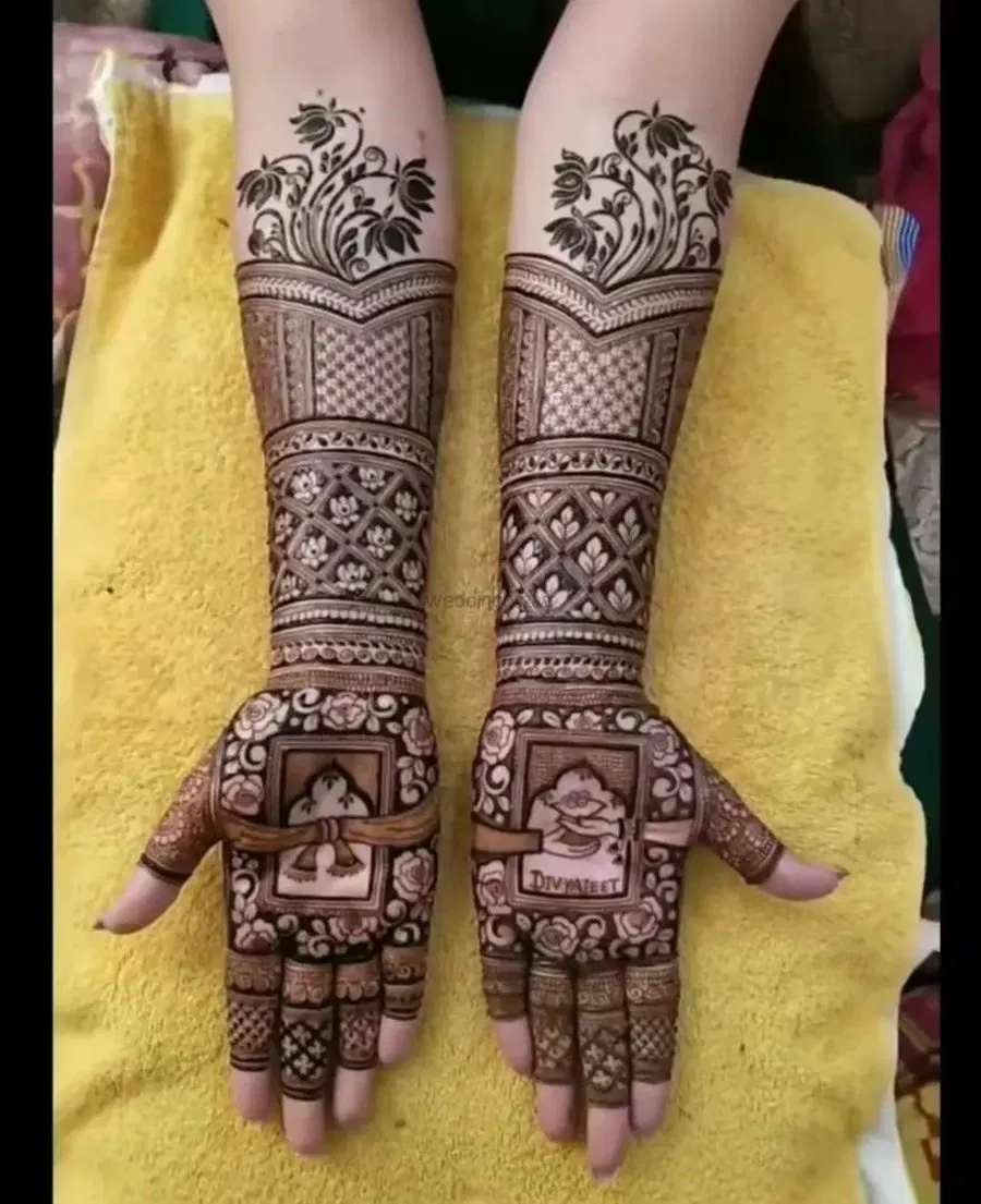 Back Hand Mehndi Design with Figures