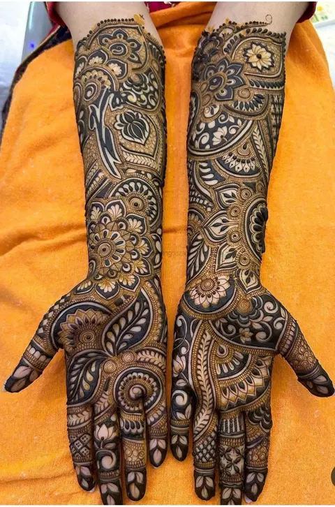 full hand mehndi design
