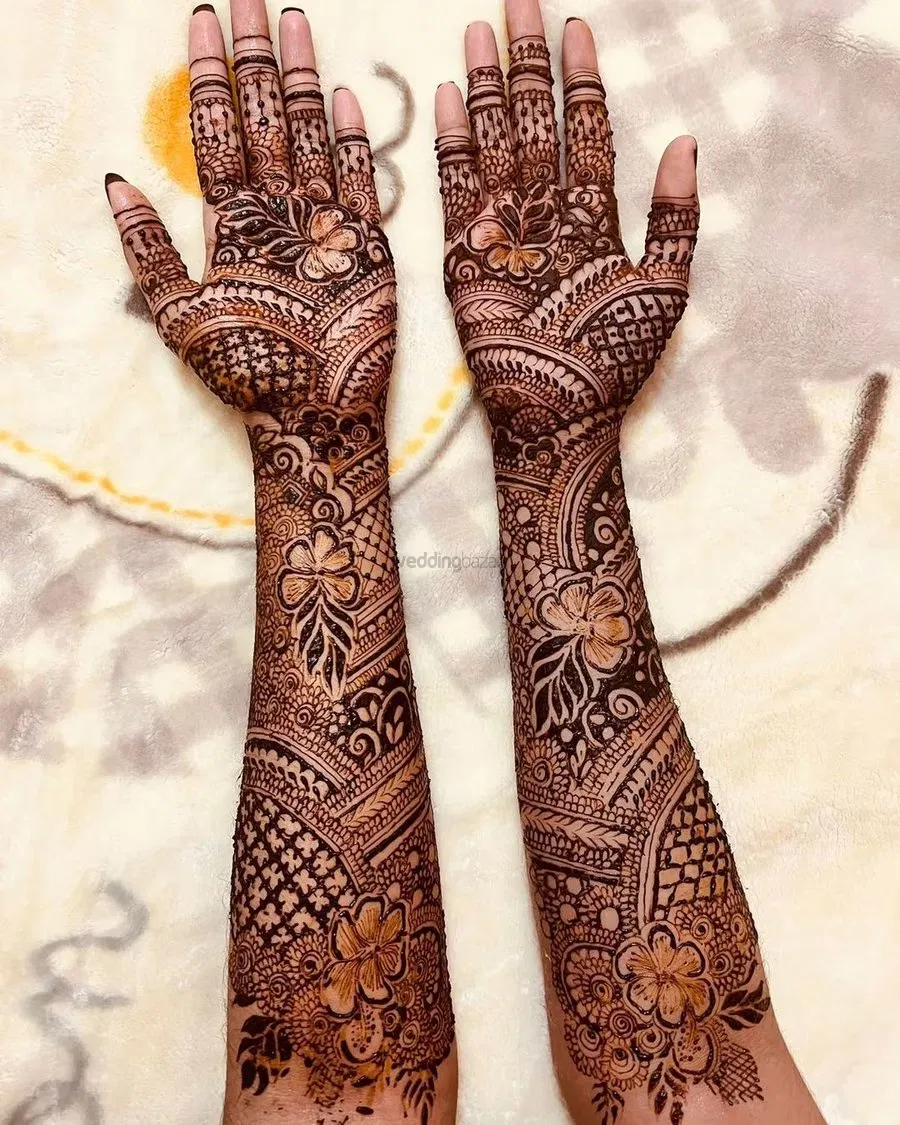 Front Hand Mehndi Design (3)