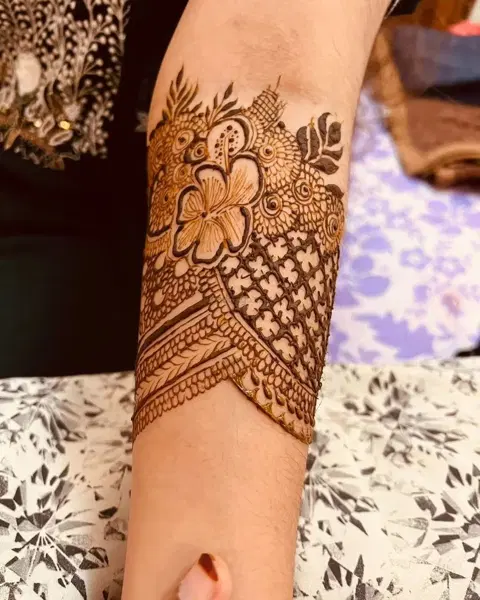 full hand mehndi design