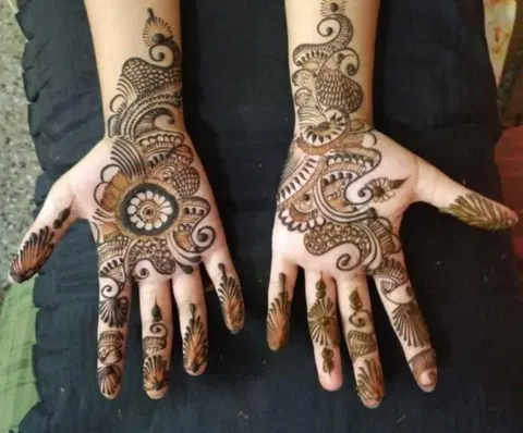 front hand mehndi design