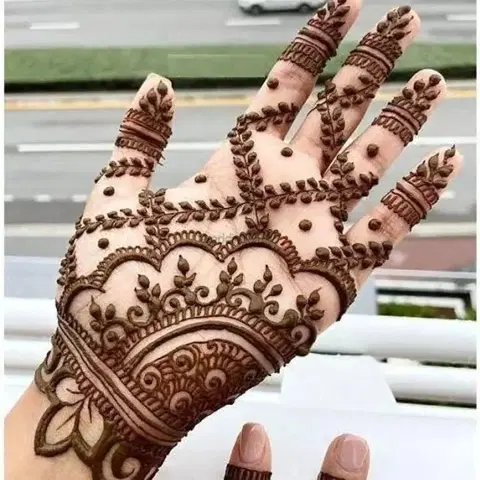 back hand mehndi design