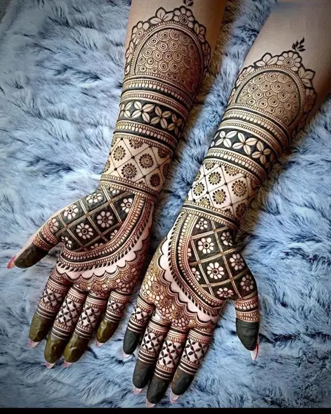 full hand mehndi design