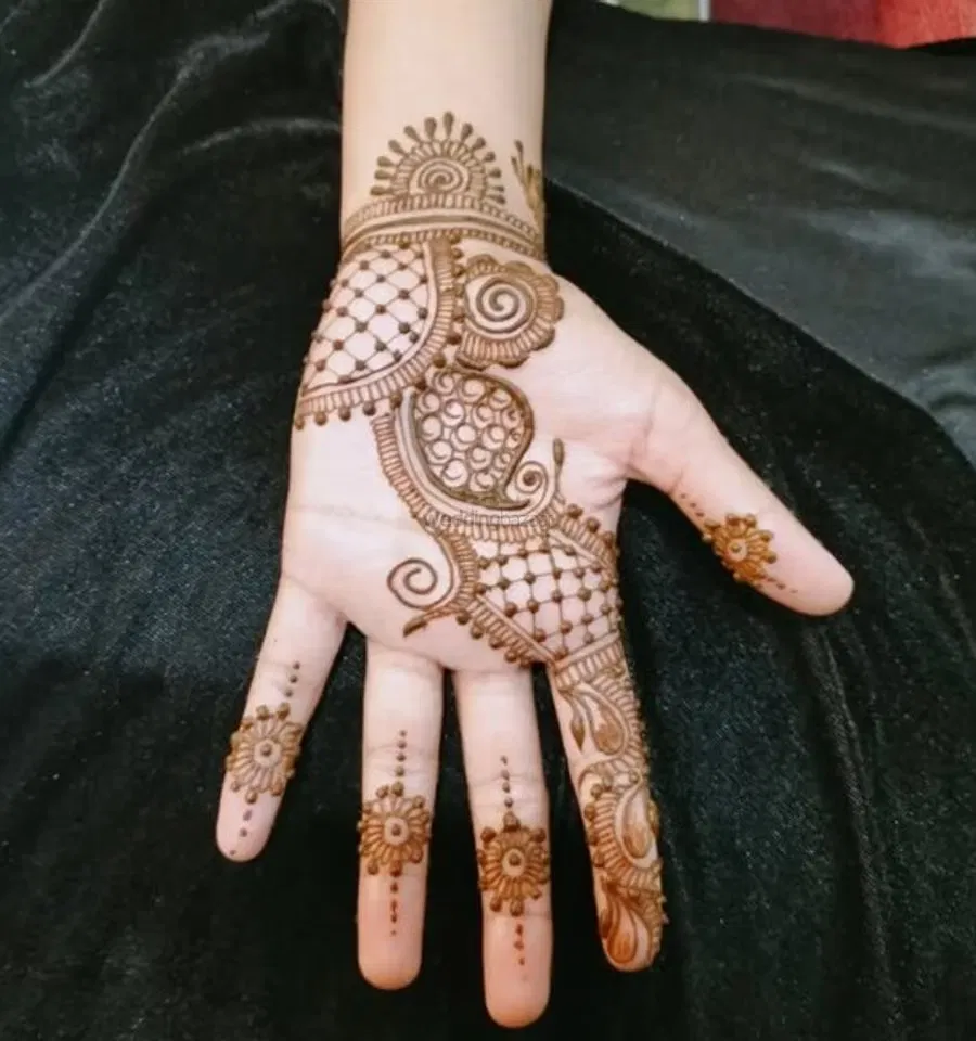 Front Hand Mehndi Design