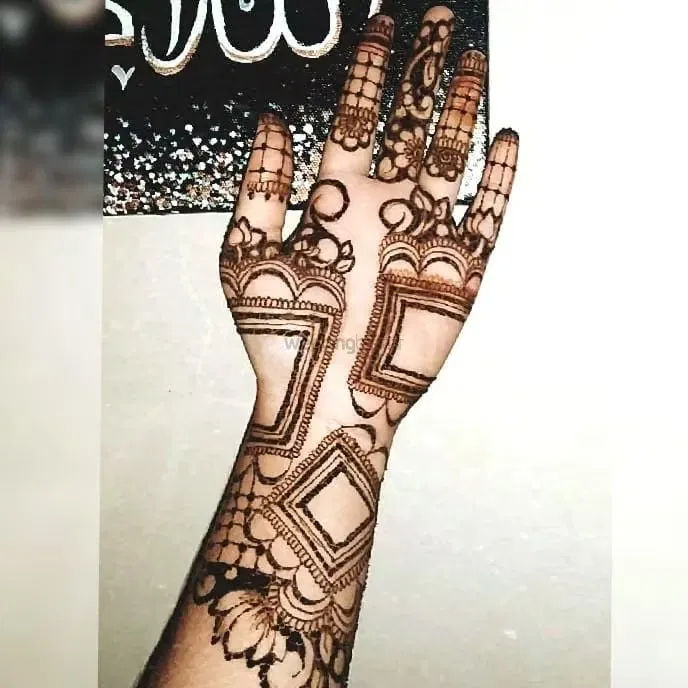Mehndi Design with Hearts