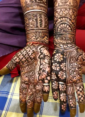 figure full hand mehndi design