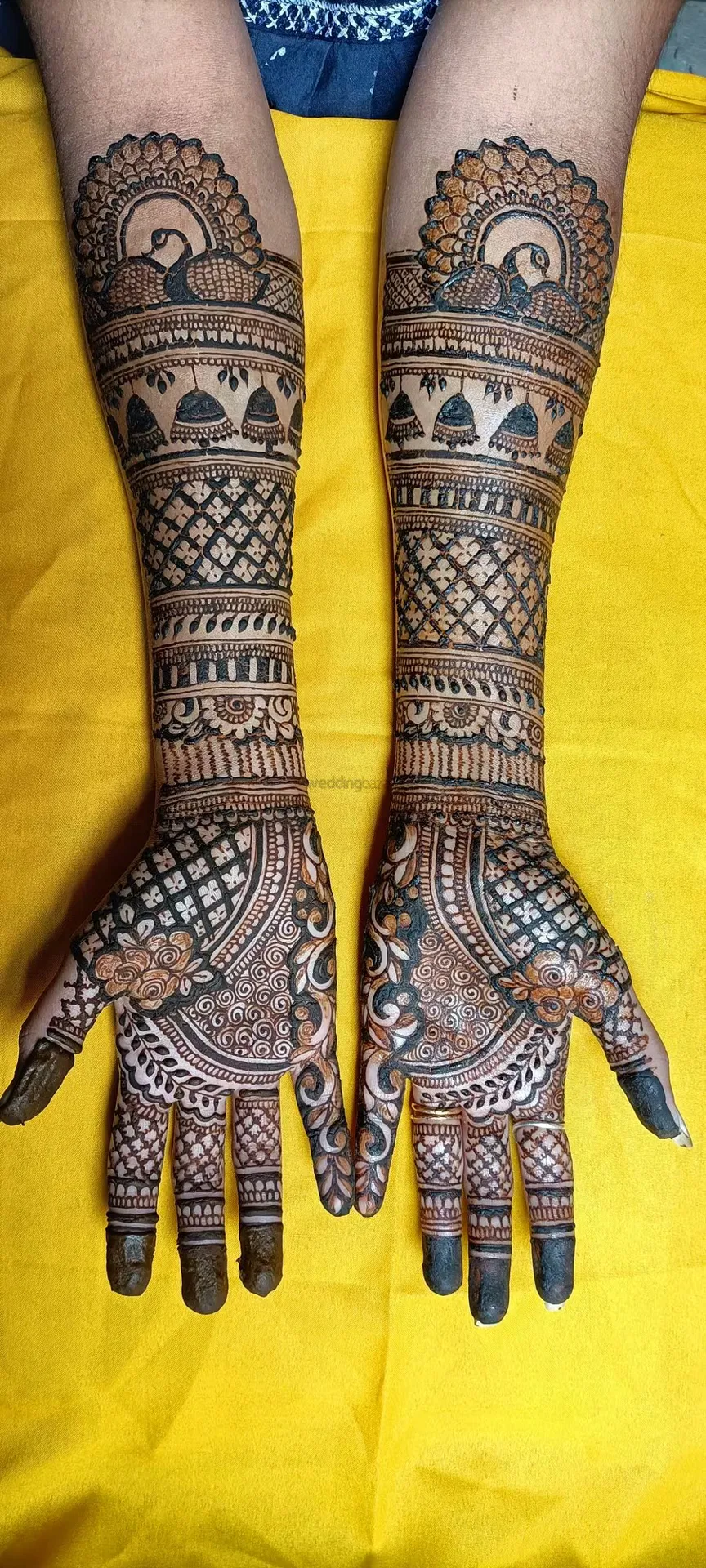 Front Hand Mehndi Design