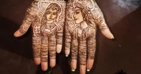 simple figure finger mehndi design