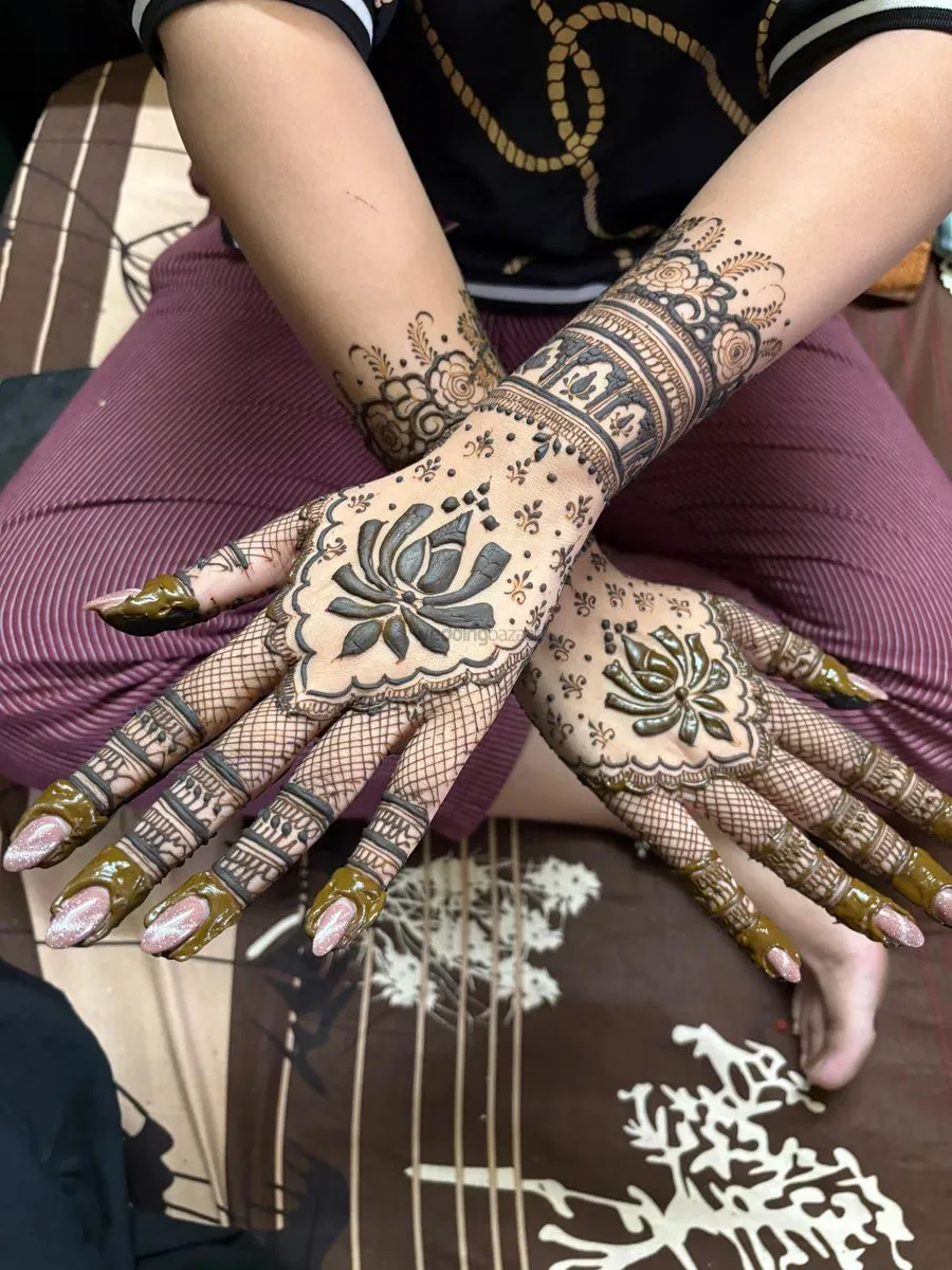 Mehndi Design with Lotus