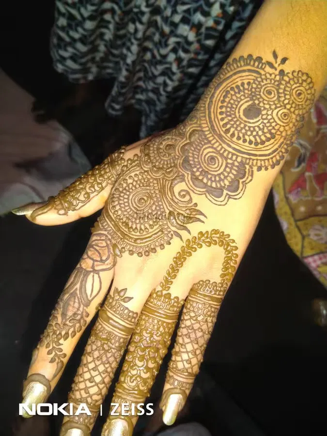 Front Hand Mehndi Design