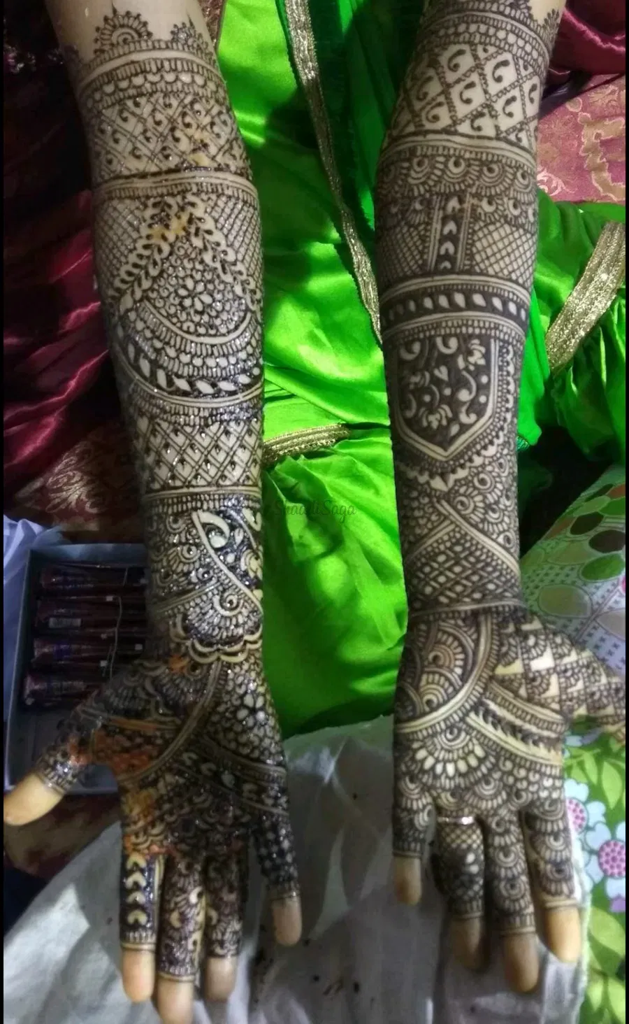 Full Hand Mehndi Design with Figures (2)