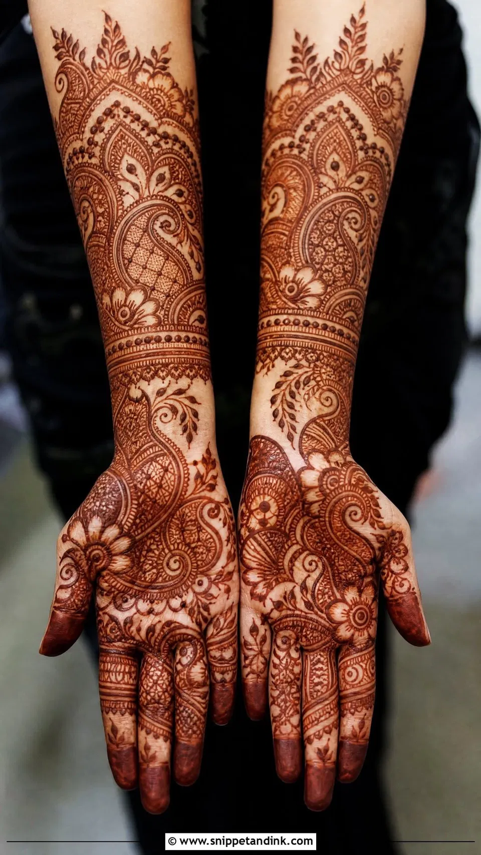 Bridal Pakistani Full Hand Mehndi Design with Figures (2)
