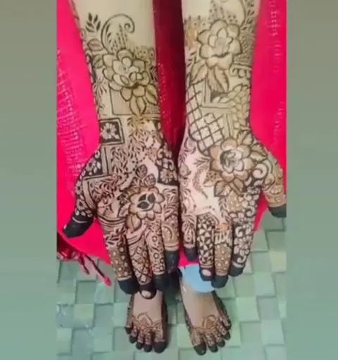 back hand mehndi design