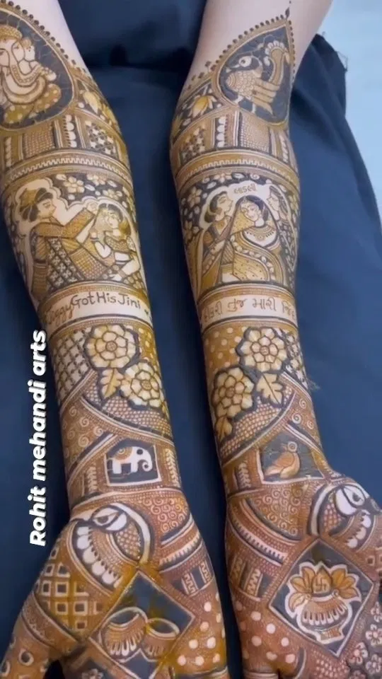 Aesthetic Bridal Full Hand Mehndi Design with Figures and Peacock (4)