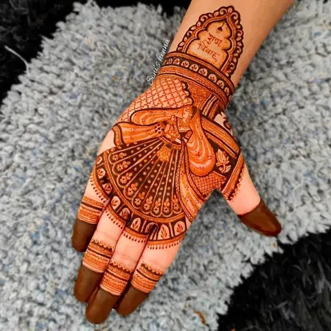 front hand mehndi design