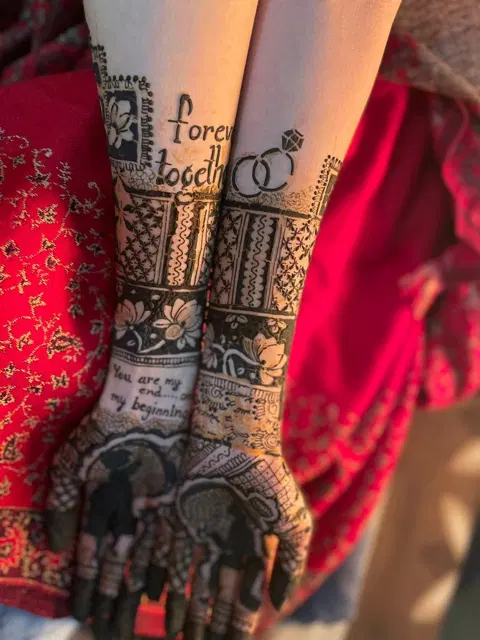figure mehndi design