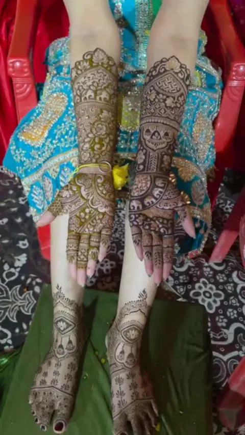 figure back hand mehndi design