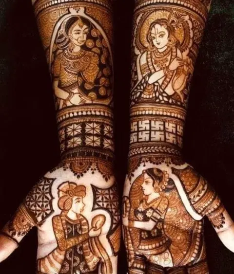 figure front hand mehndi design