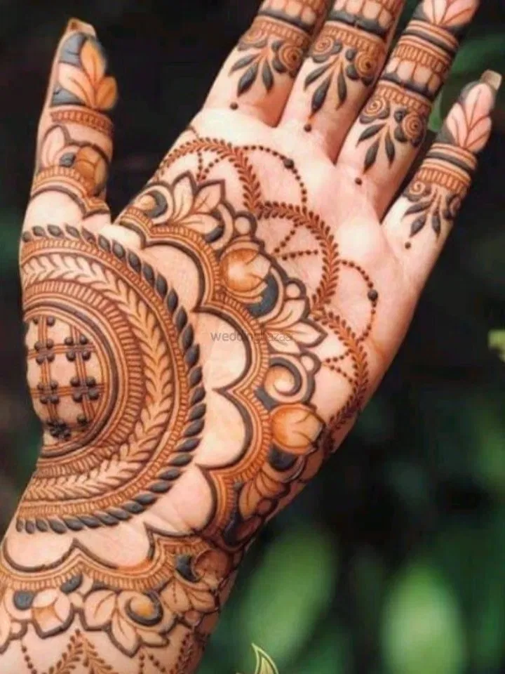Front Hand Mehndi Design