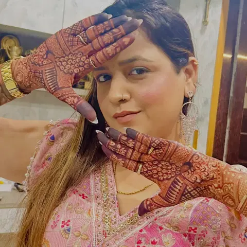 bridal front hand mehndi design