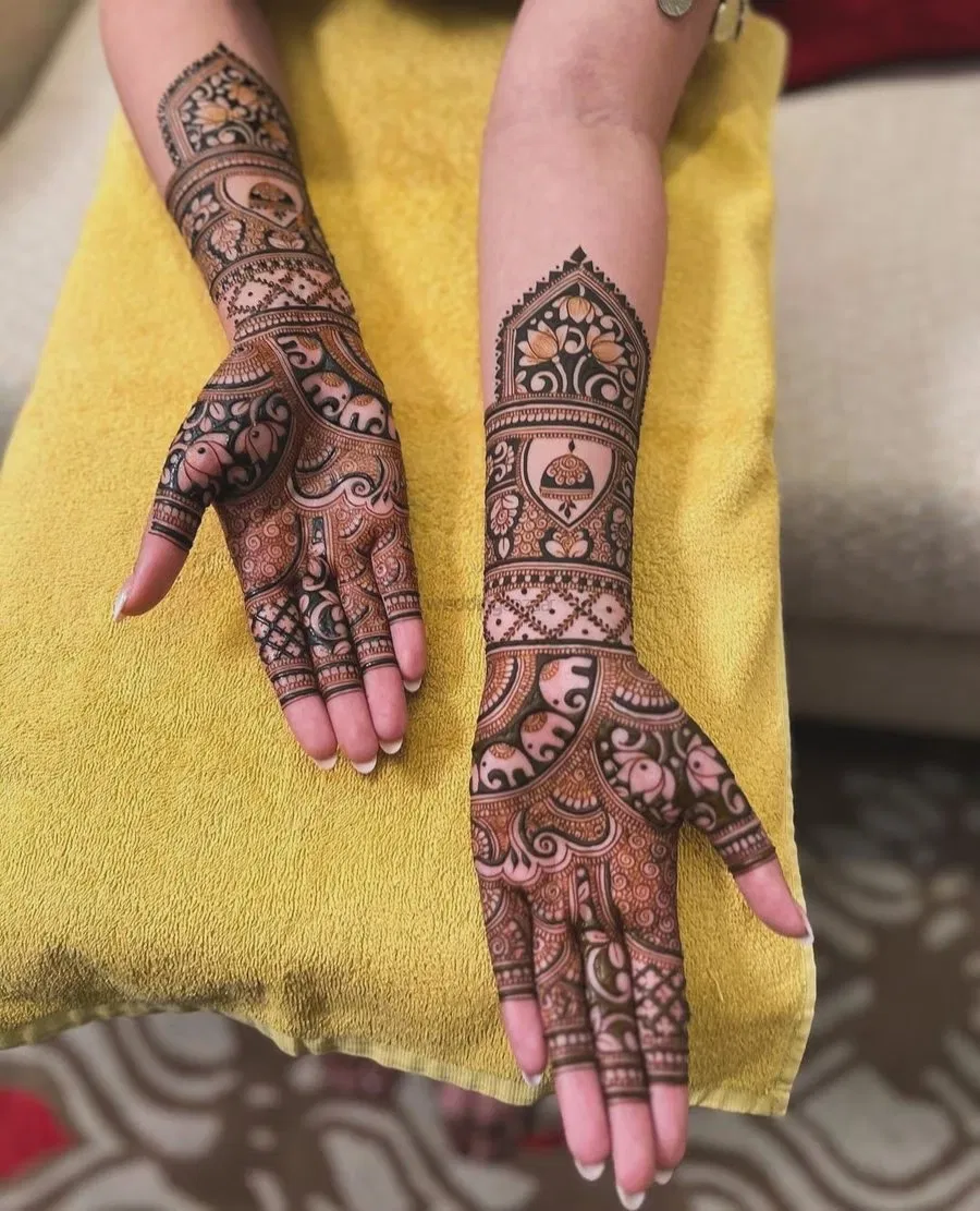 Front Hand Mehndi Design
