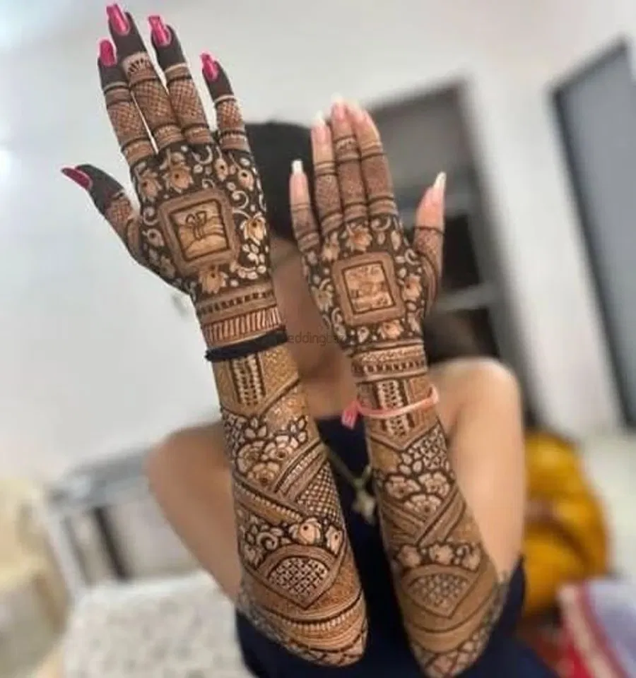 Front Hand Mehndi Design with Figures