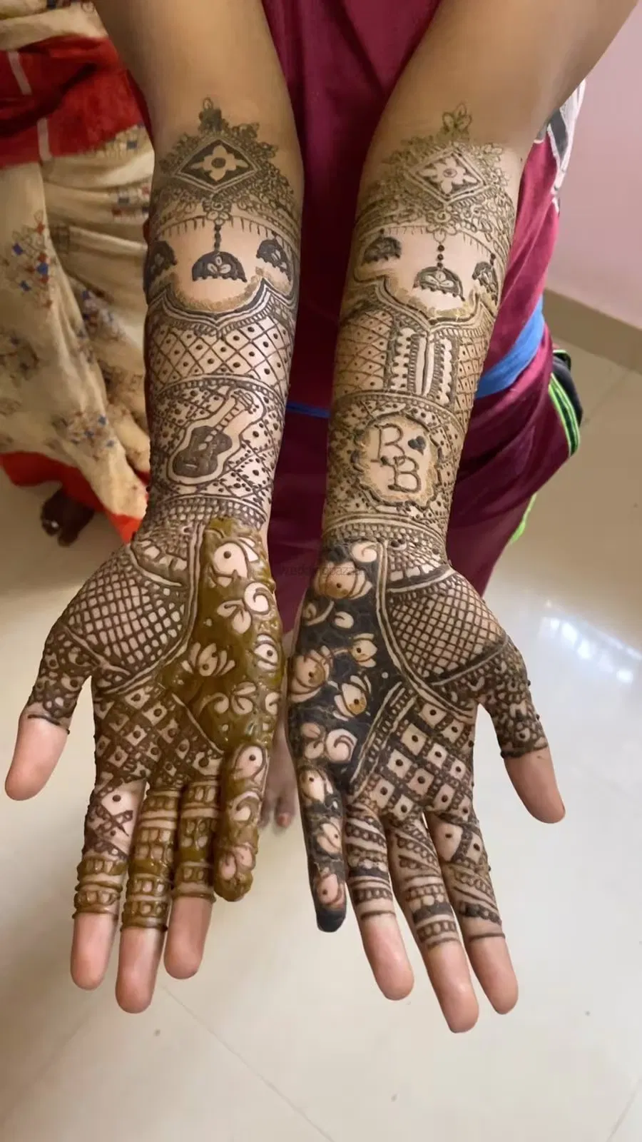 Front Hand Mehndi Design with Figures