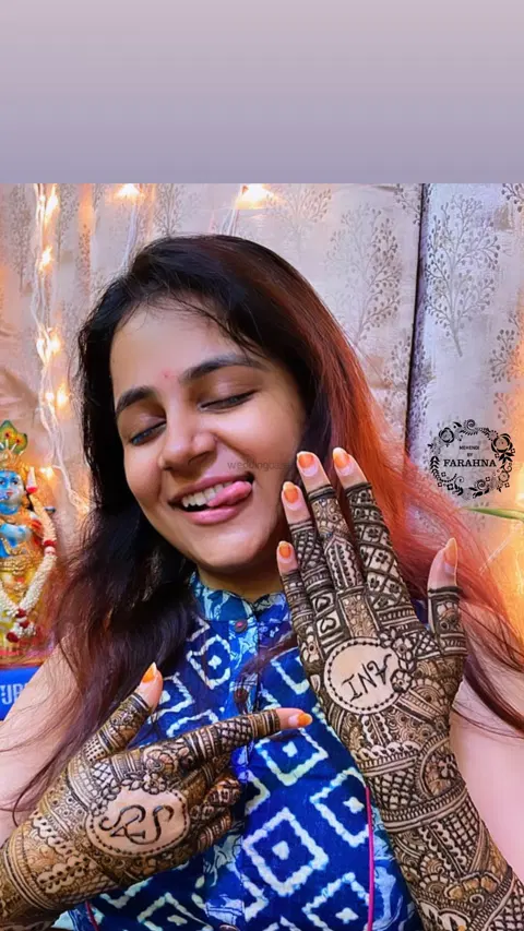back hand mehndi design