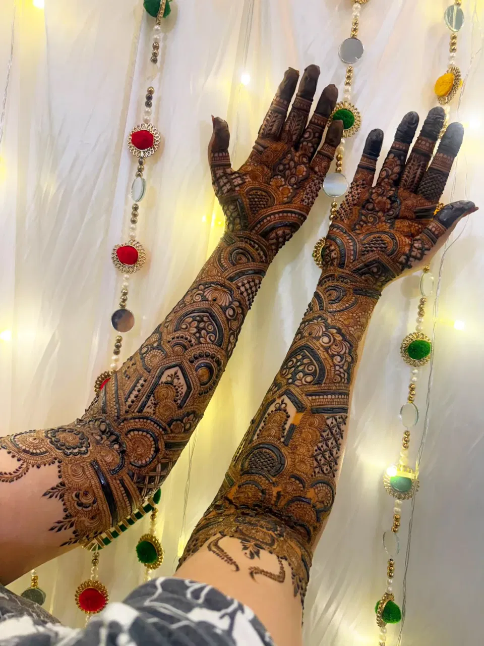 Front Hand Mehndi Design with Figures