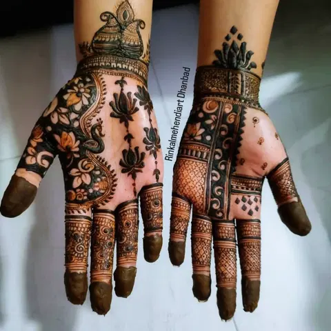 lotus front hand mehndi design