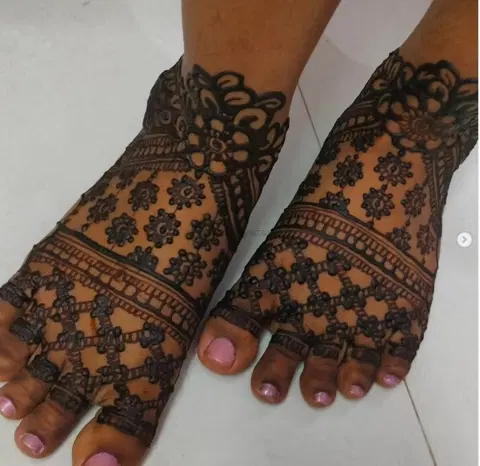 foot mehndi design