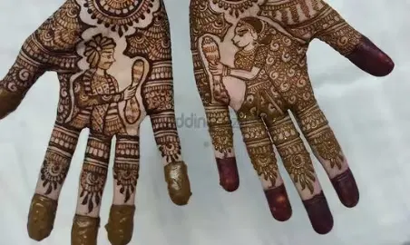 Mehndi Design with Figures