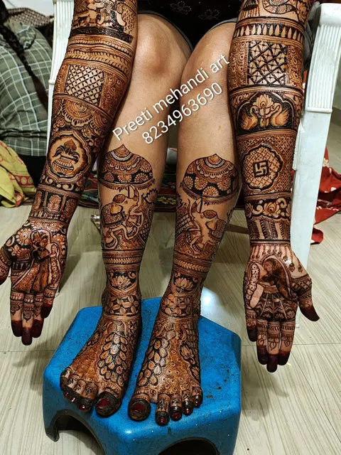 figure full hand mehndi design