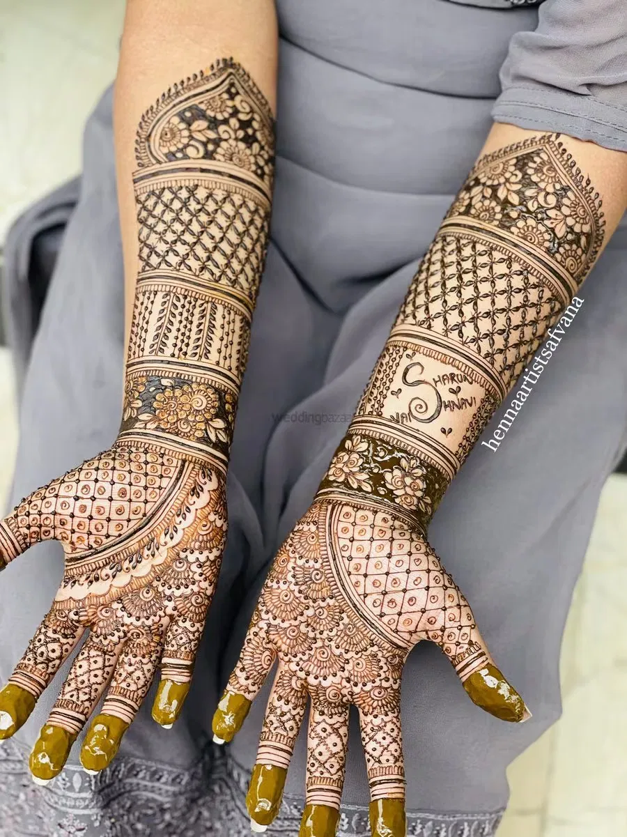 Front Hand Mehndi Design with Figures