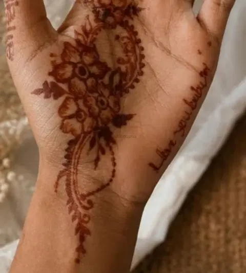simple back hand mehndi design
