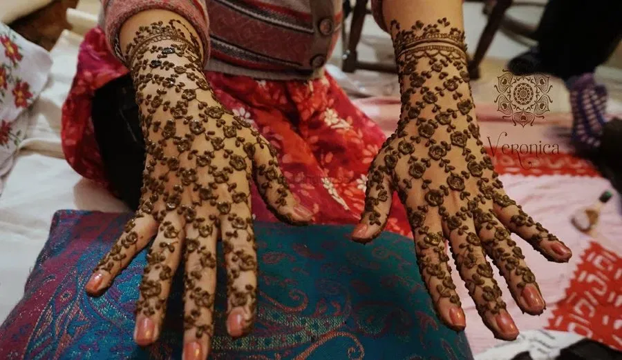 Front Hand Mehndi Design