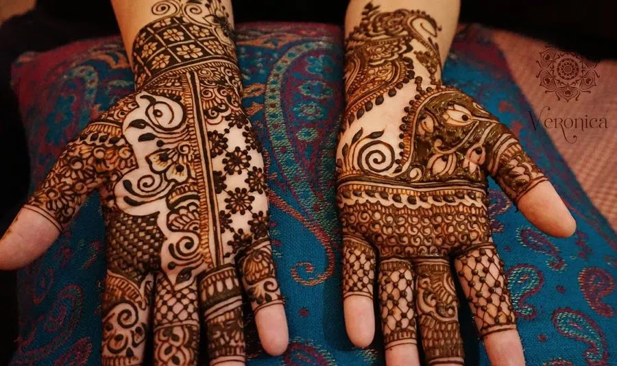 Mehndi Design with Figures