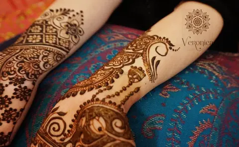 full hand mehndi design