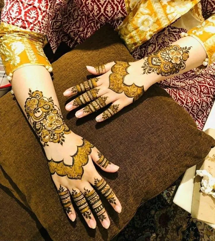 Front Hand Mehndi Design