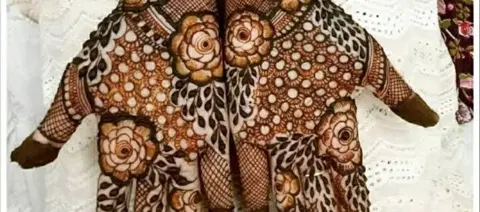 back hand mehndi design