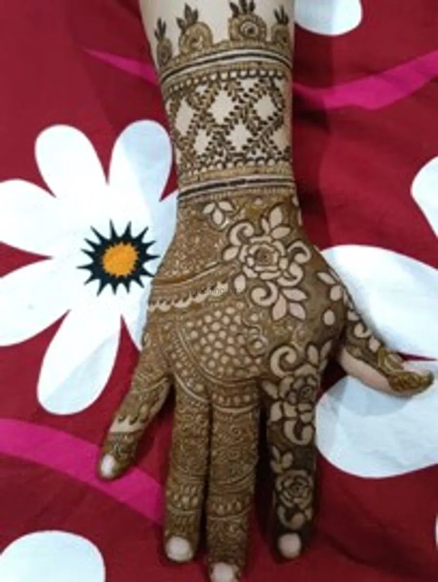 Back Hand Mehndi Design with Hearts