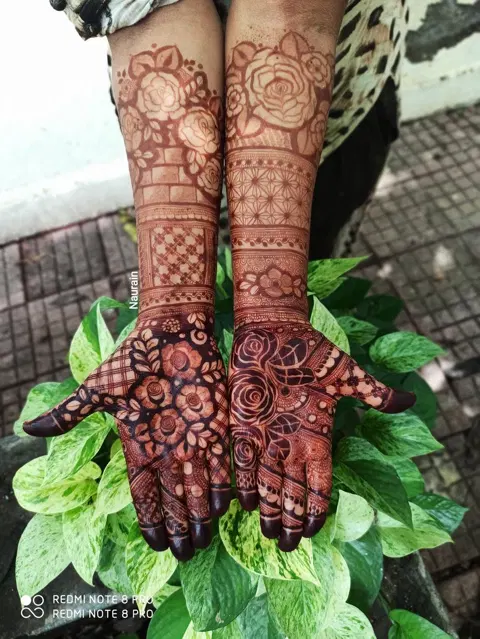 full hand mehndi design
