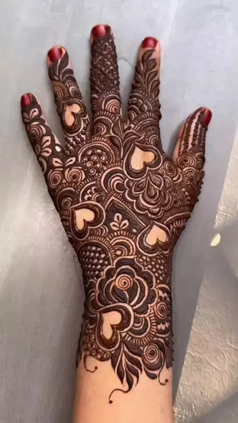 heart back hand mehndi design