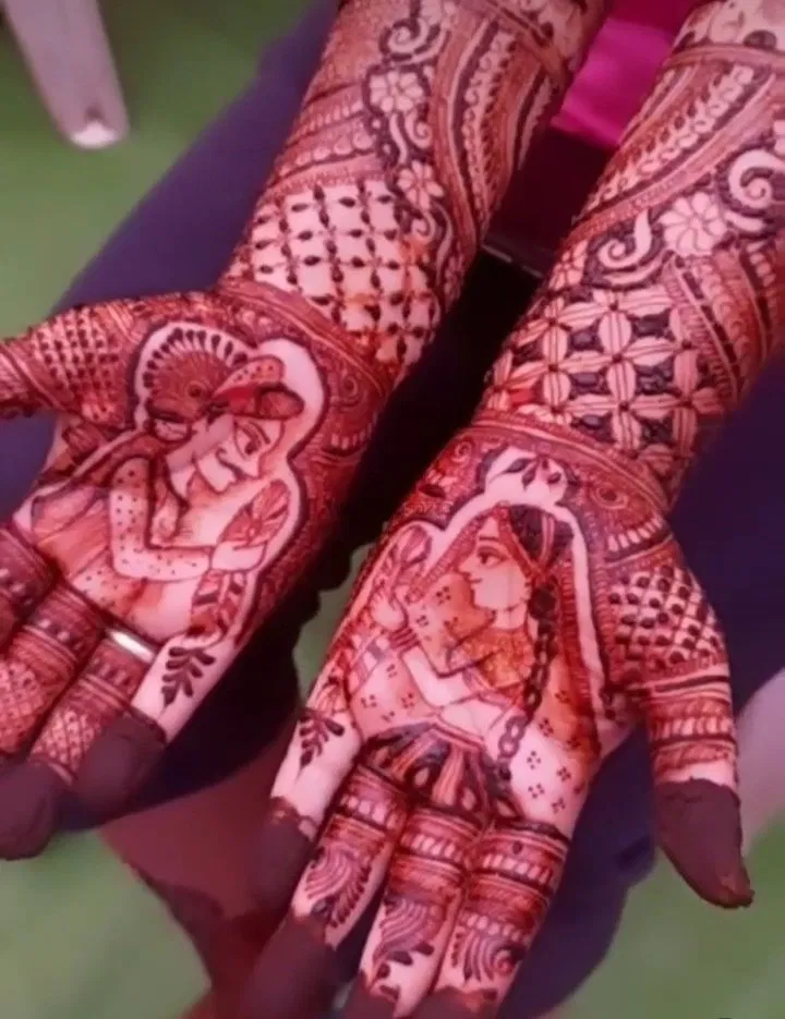 Back Hand Mehndi Design