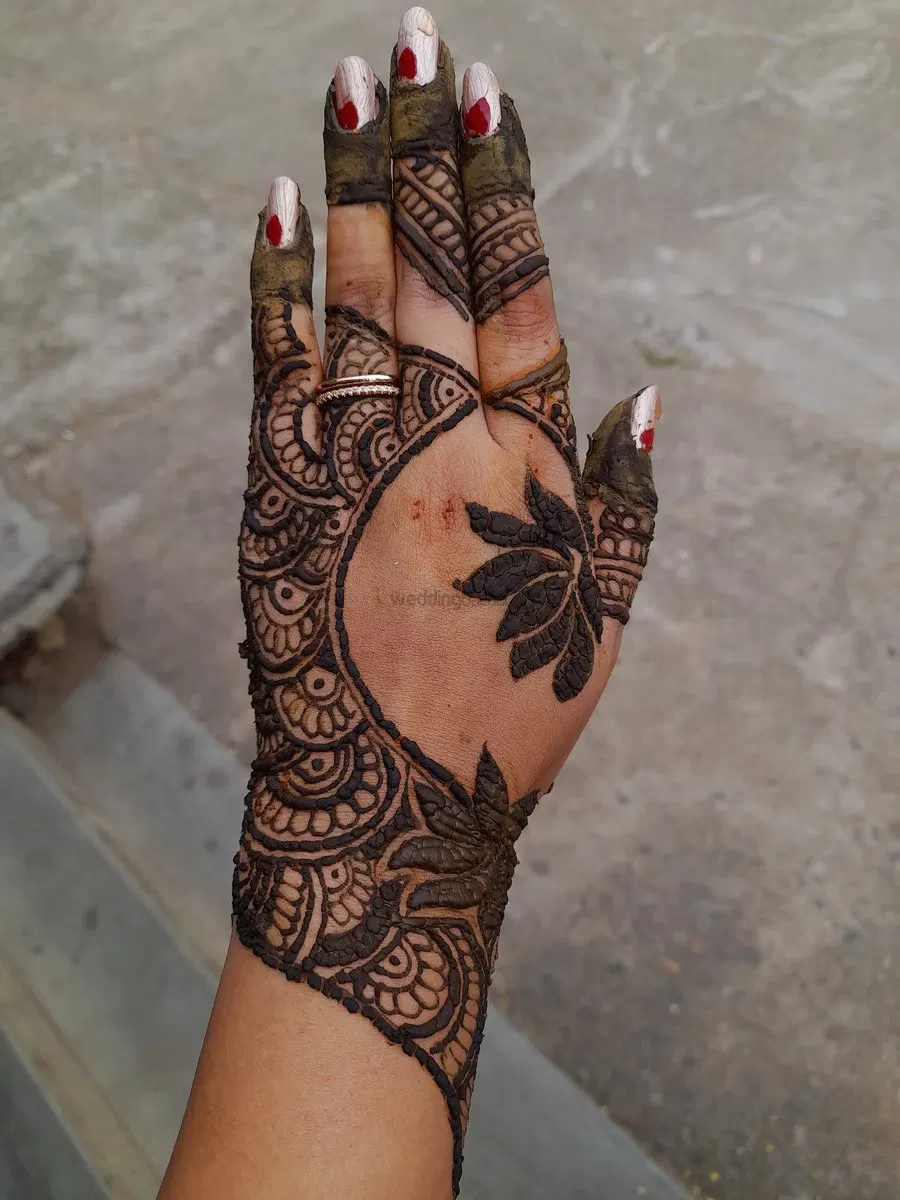 Mehndi Design with Lotus
