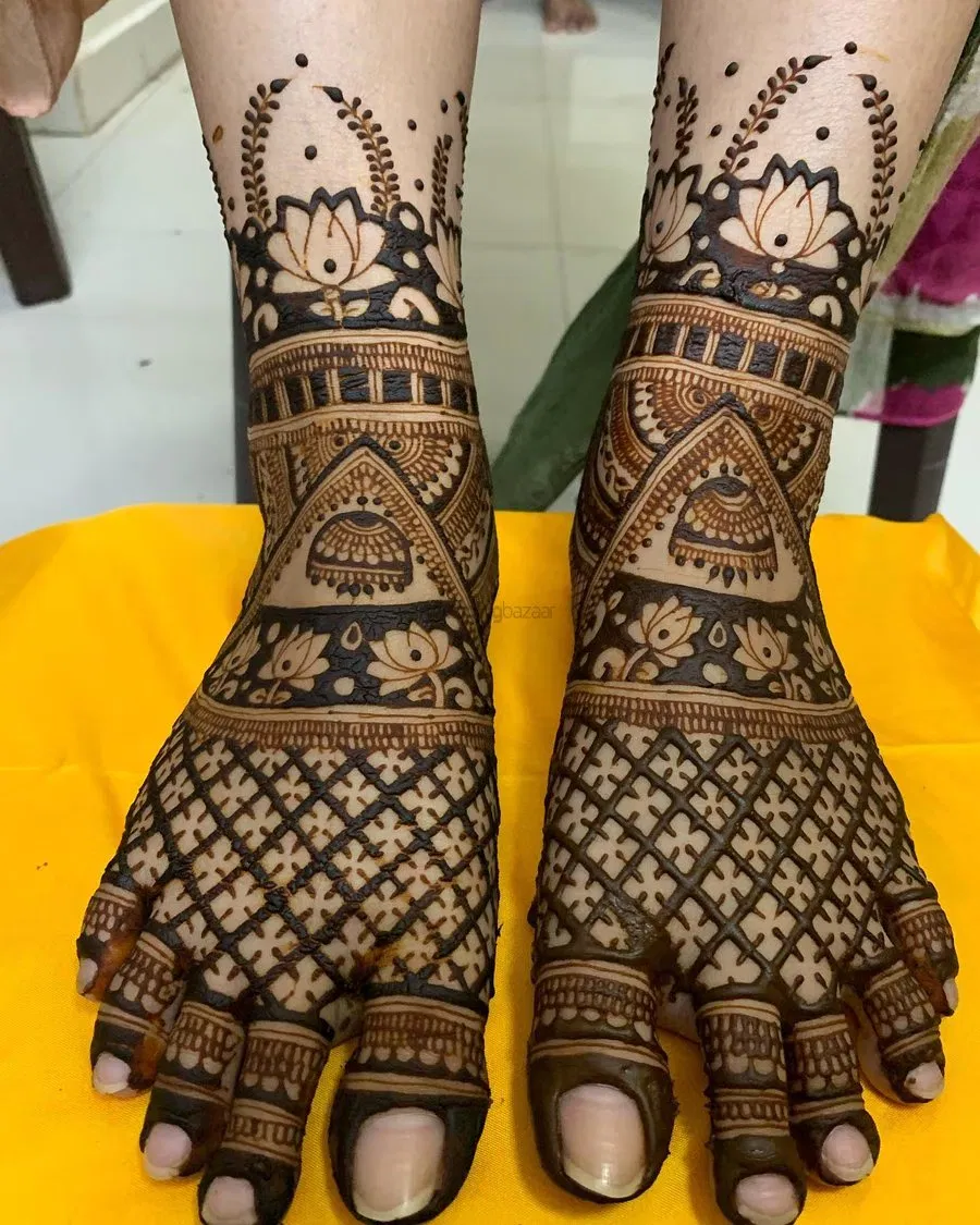Foot Mehndi Design with Figures and Lotus