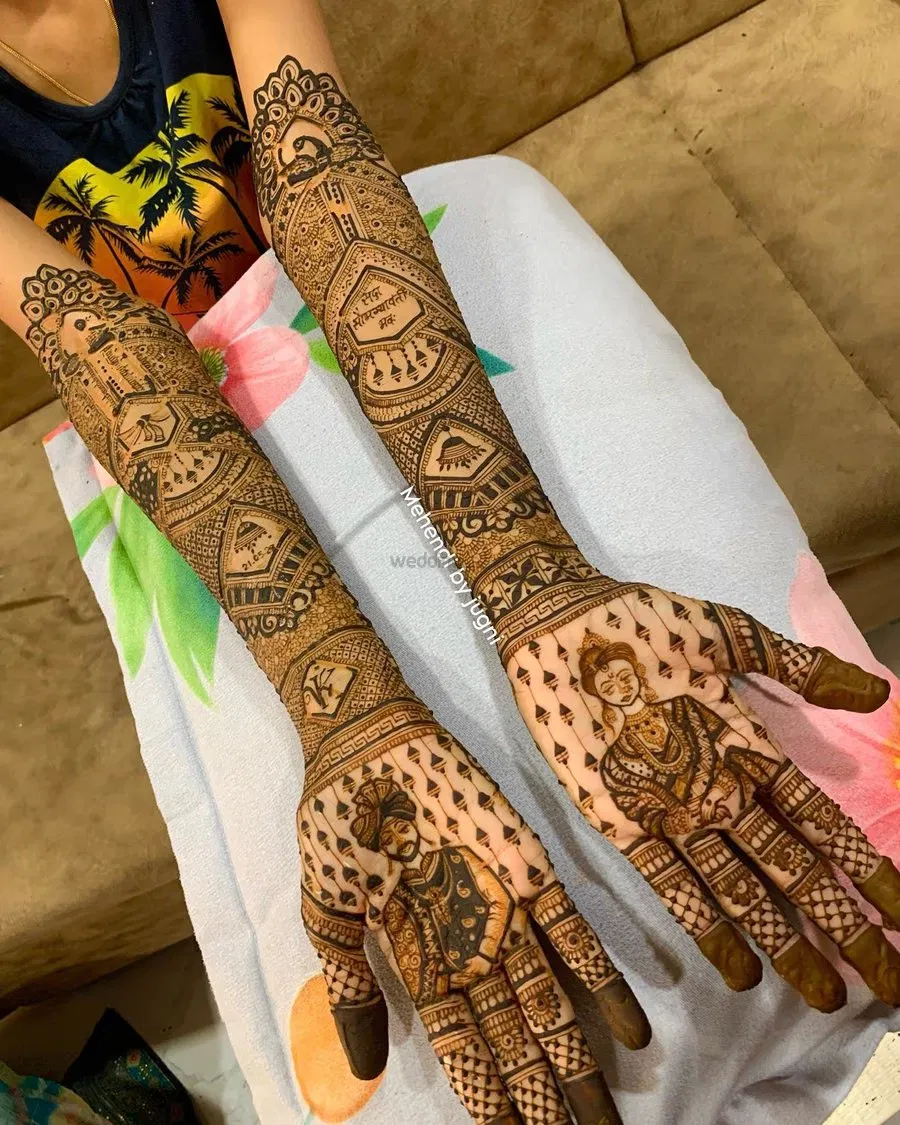 Back Hand Mehndi Design with Hearts