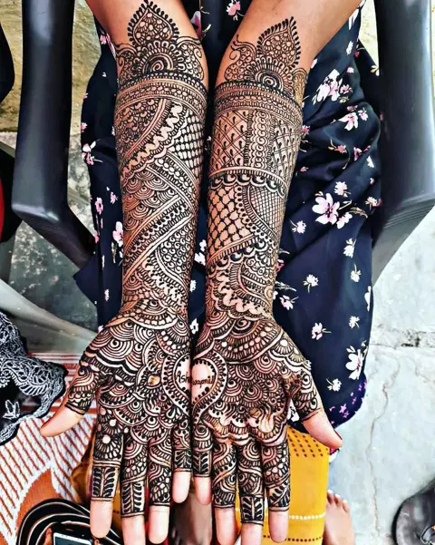 full hand mehndi design